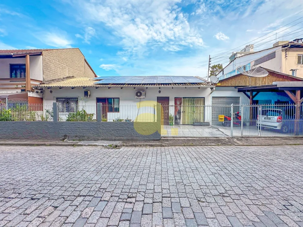 Casa, 3 quartos, 355 m² - Foto 1