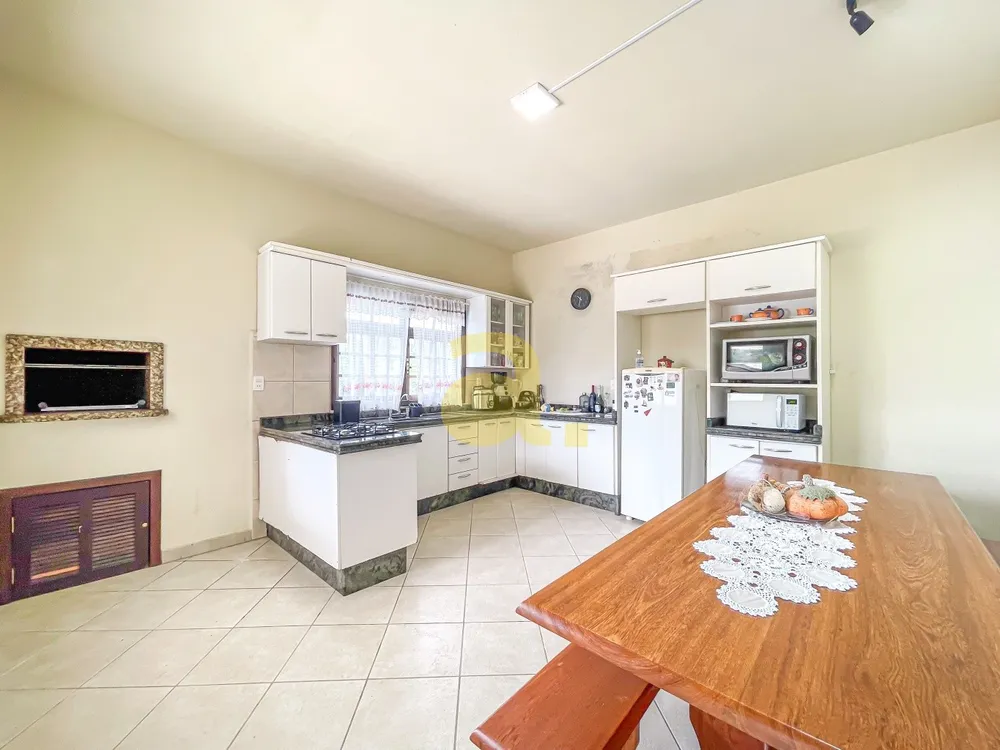 Casa, 3 quartos, 225 m² - Foto 10