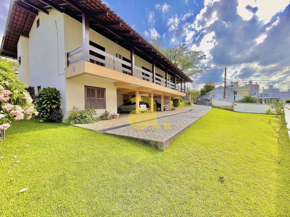 Casa, 5 quartos, 428 m² - Foto 1