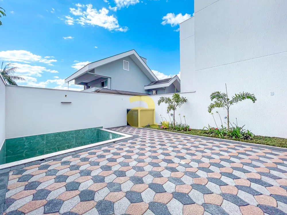 Sobrado, 3 quartos, 246 m² - Foto 2