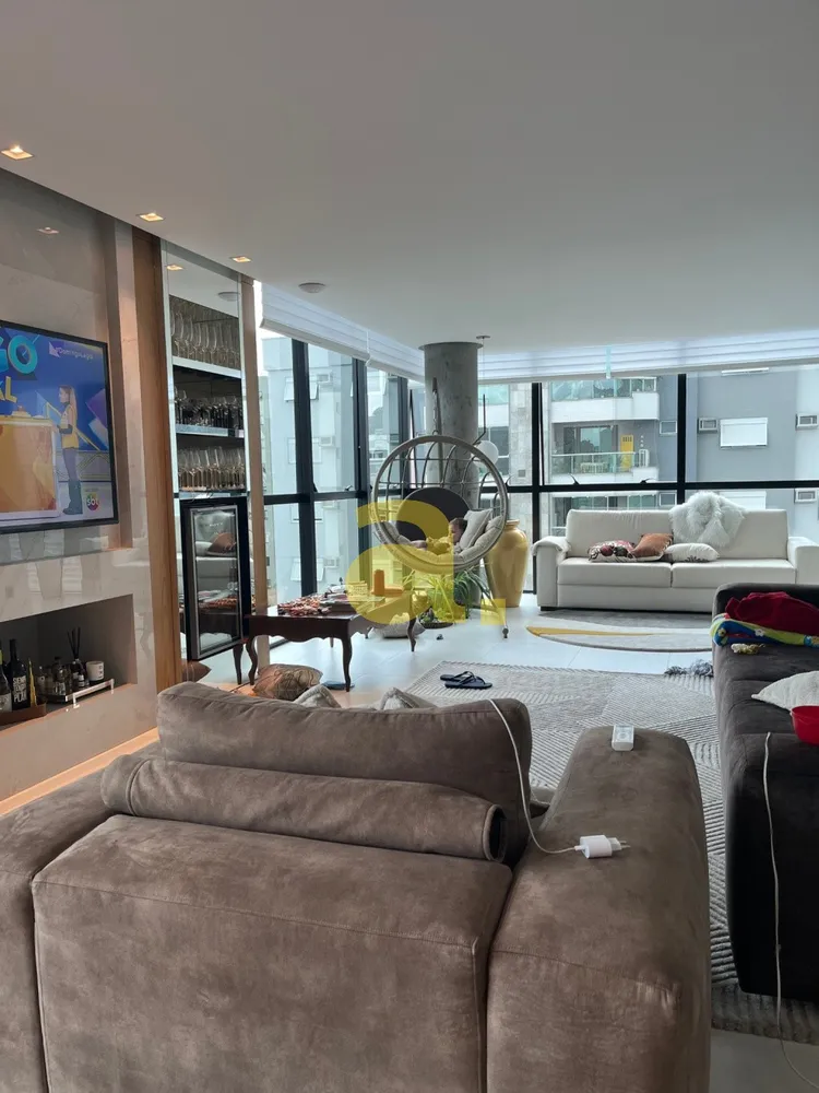 Apartamento, 4 quartos, 200 m² - Foto 1