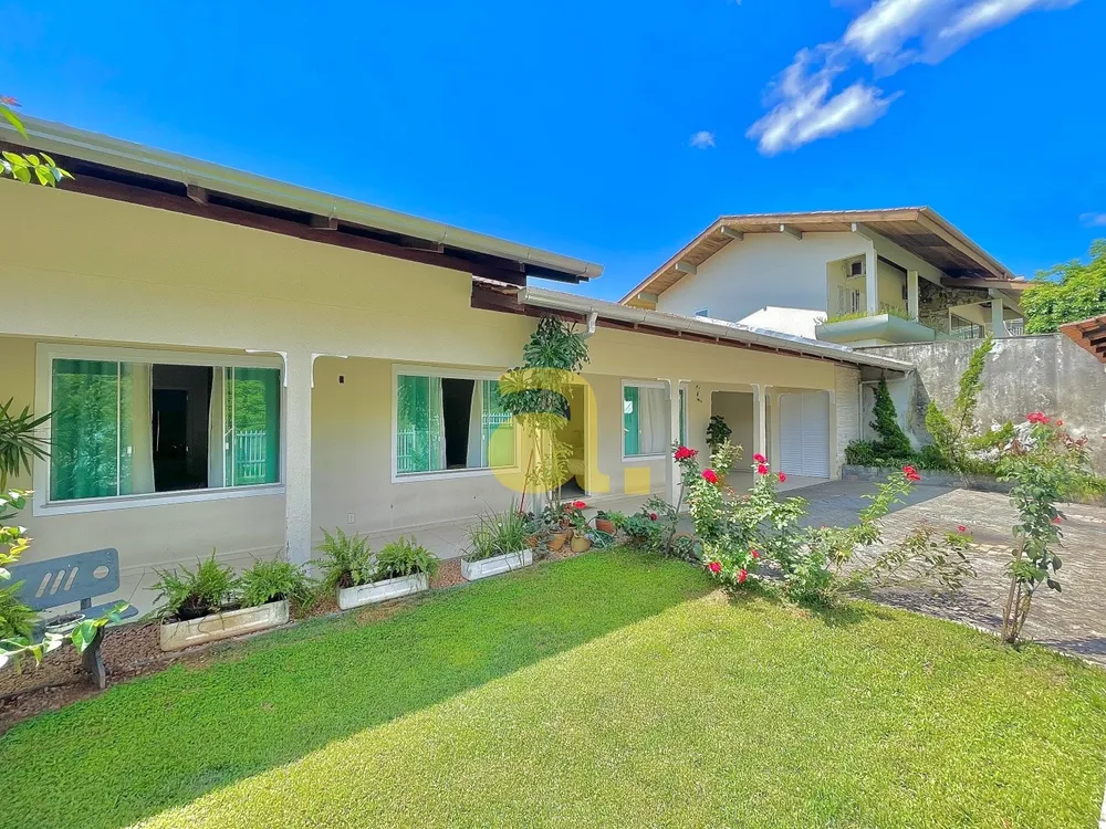 Casa, 4 quartos, 270 m² - Foto 16