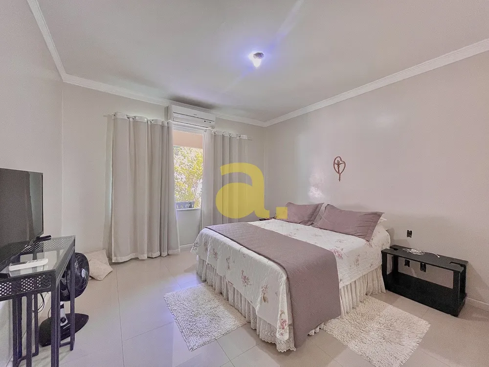 Casa, 4 quartos, 270 m² - Foto 12