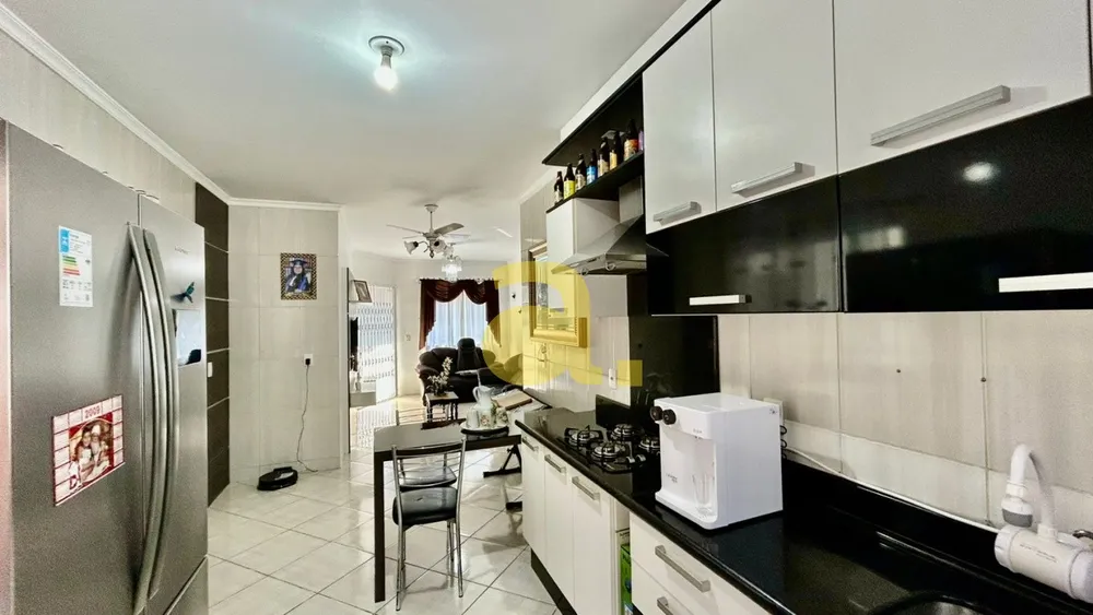 Casa, 3 quartos, 250 m² - Foto 4
