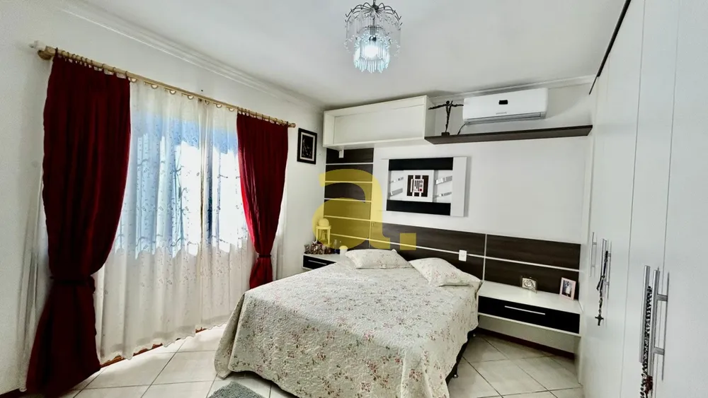 Casa, 3 quartos, 250 m² - Foto 2