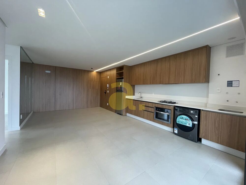 Apartamento à venda com 2 quartos, 76m² - Foto 2