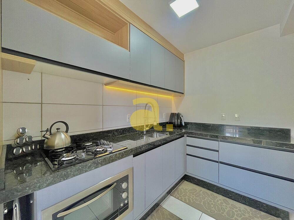 Apartamento à venda com 2 quartos, 67m² - Foto 3