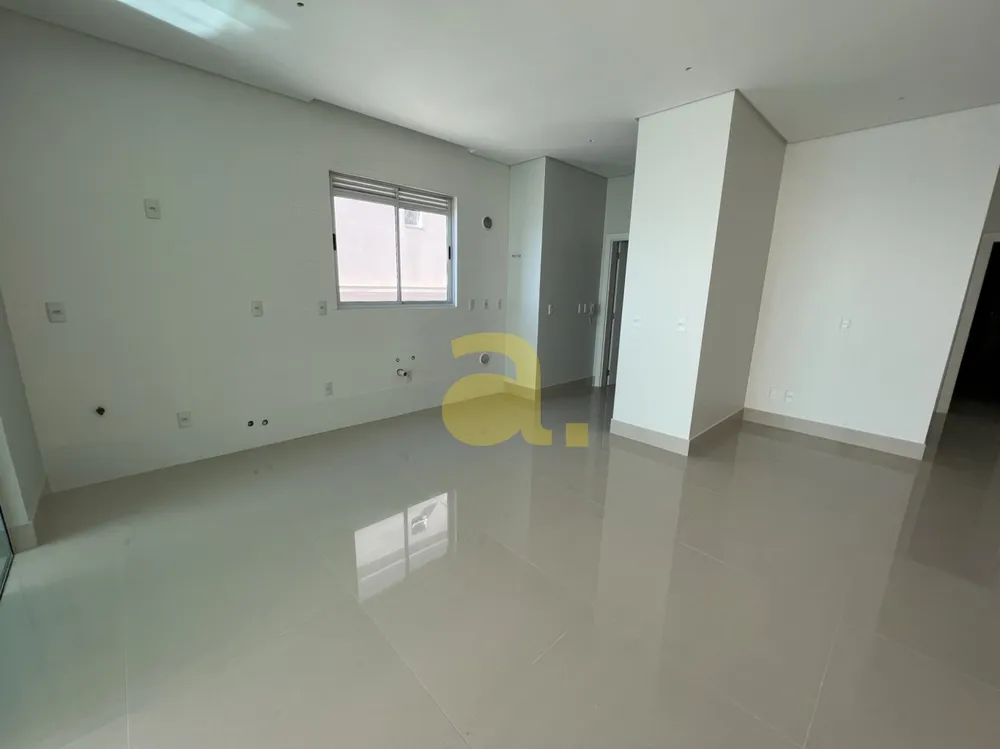 Apartamento, 4 quartos, 240 m² - Foto 1