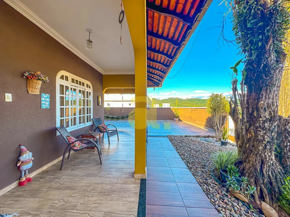 Casa, 3 quartos, 271 m² - Foto 3