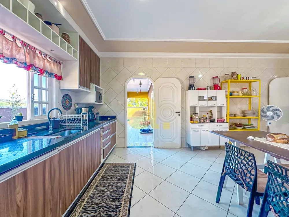 Casa, 3 quartos, 271 m² - Foto 6