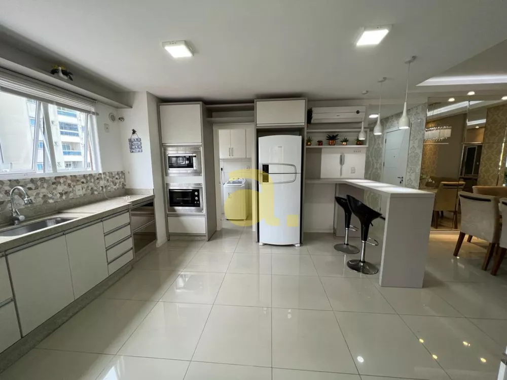 Apartamento à venda com 3 quartos, 120m² - Foto 4