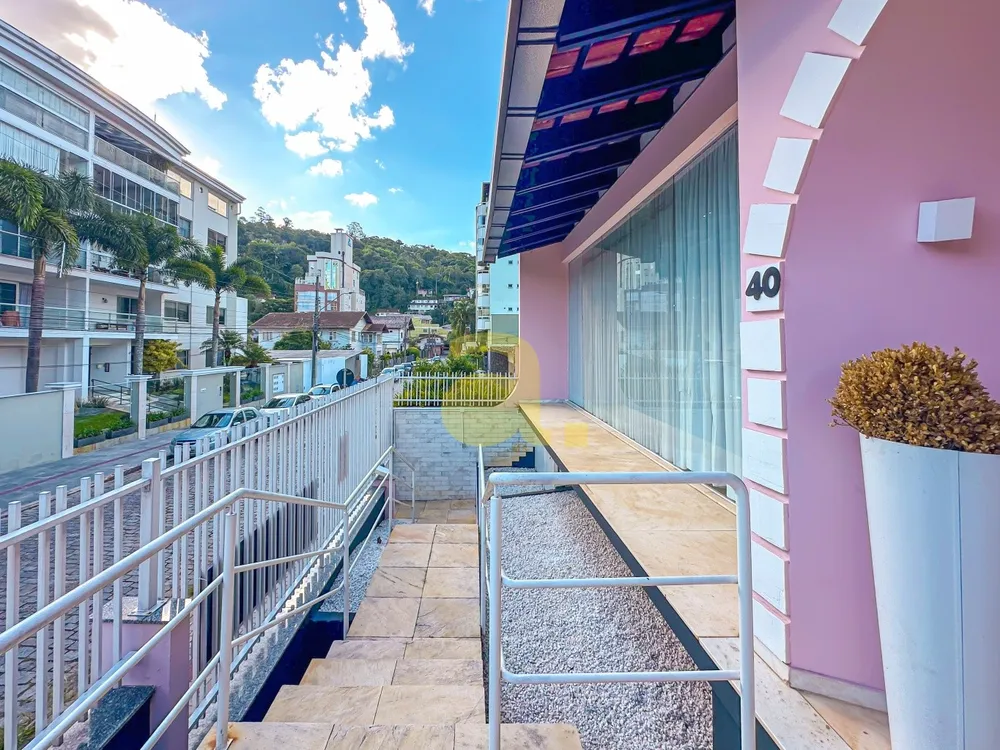 Sala-Conjunto, 250 m² - Foto 1