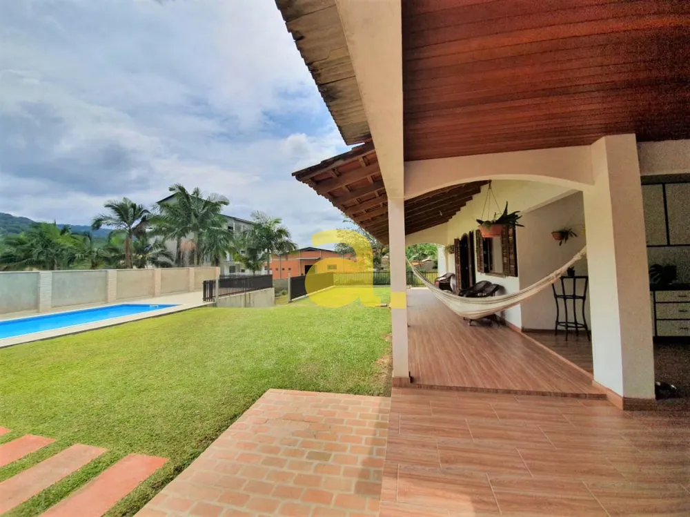 Casa, 3 quartos, 190 m² - Foto 2