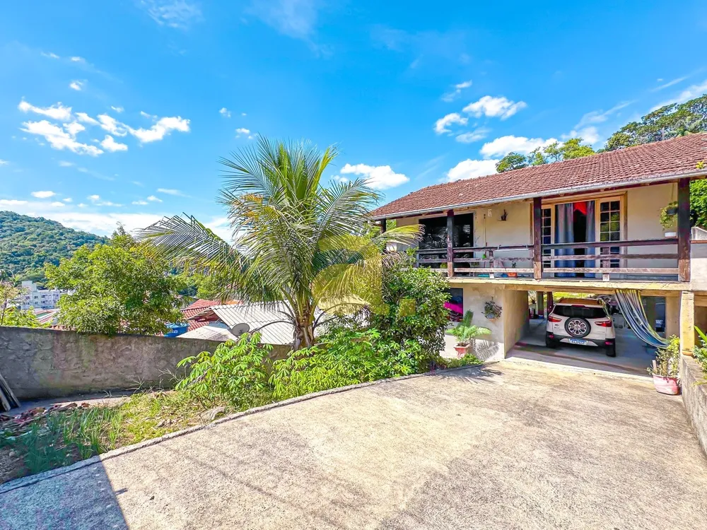 Casa, 3 quartos, 141 m² - Foto 1