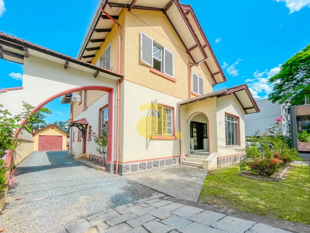 Casa, 5 quartos, 280 m² - Foto 1