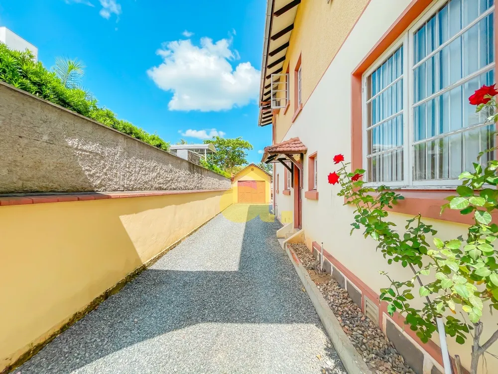 Casa, 5 quartos, 280 m² - Foto 4