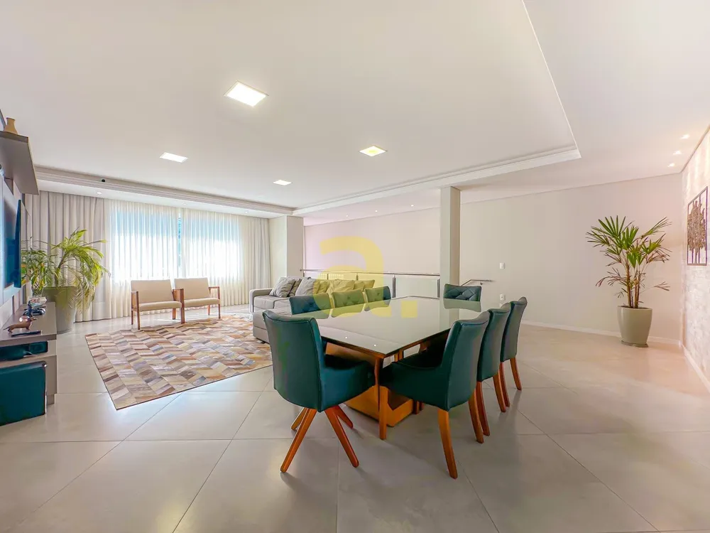 Casa, 4 quartos, 304 m² - Foto 2