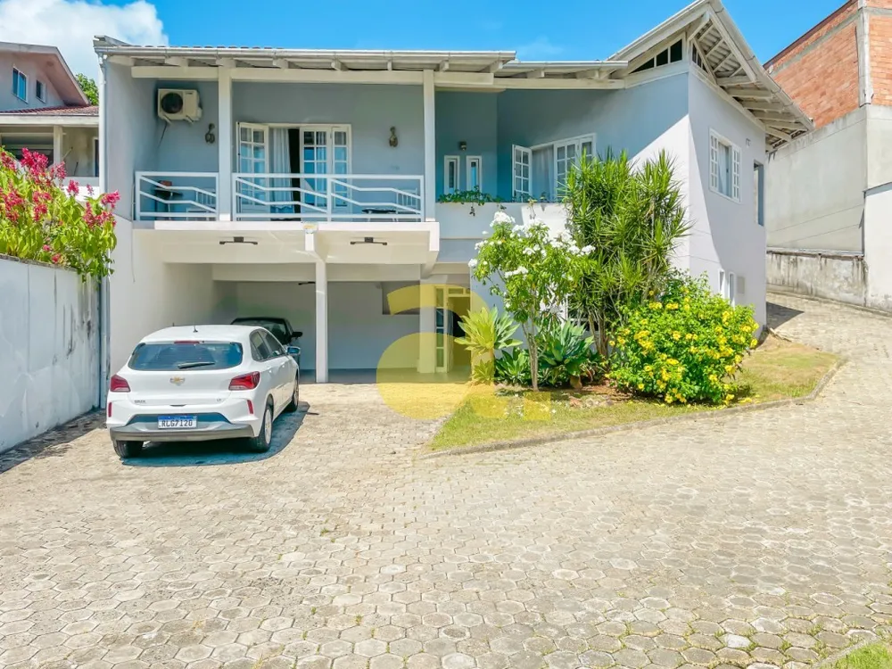 Casa, 4 quartos, 250 m² - Foto 1