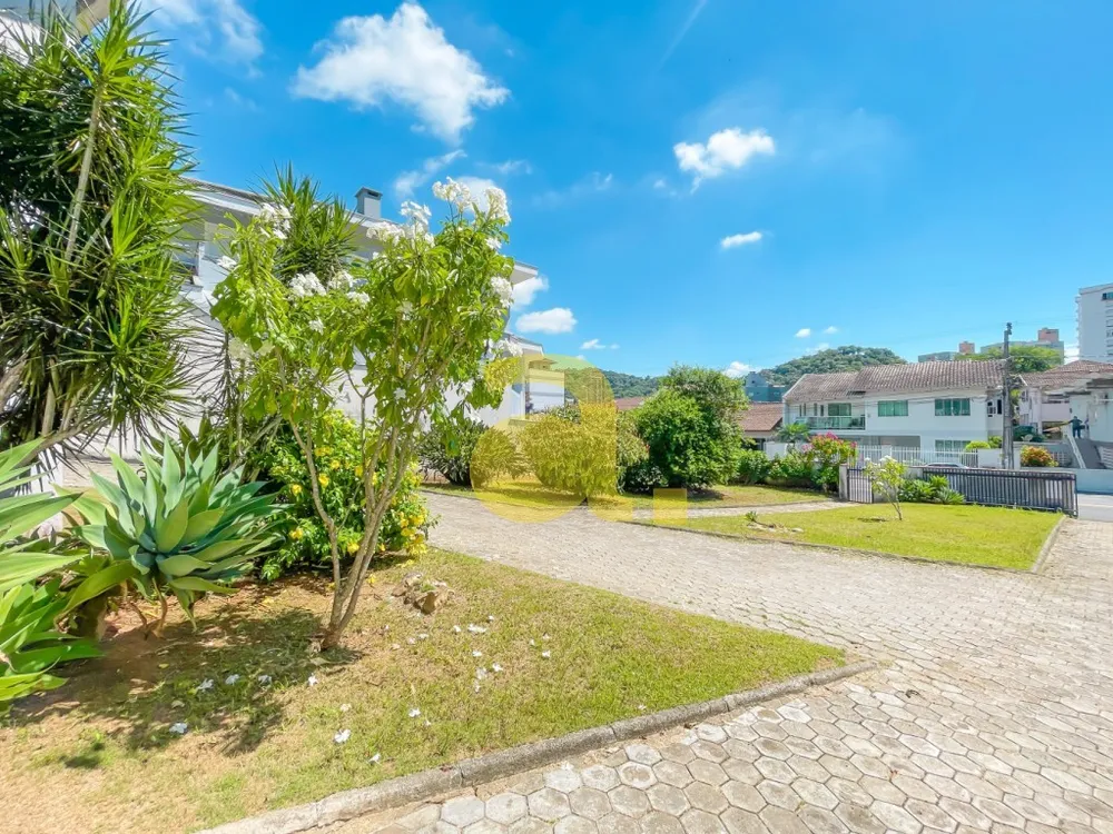 Casa, 4 quartos, 250 m² - Foto 2
