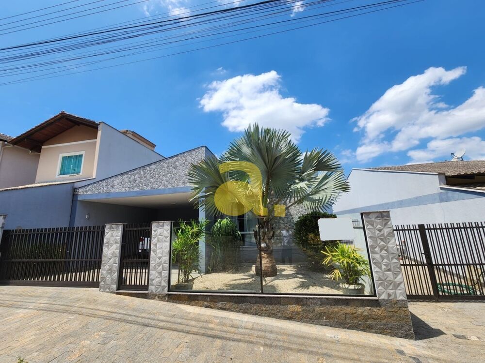 Casa à venda com 3 quartos, 311m² - Foto 4