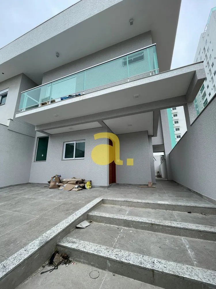 Sobrado, 3 quartos, 157 m² - Foto 1