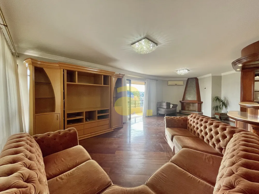 Apartamento, 3 quartos, 220 m² - Foto 1