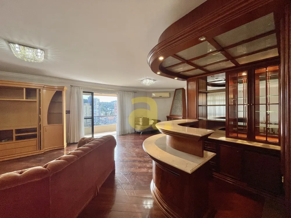 Apartamento, 3 quartos, 220 m² - Foto 2