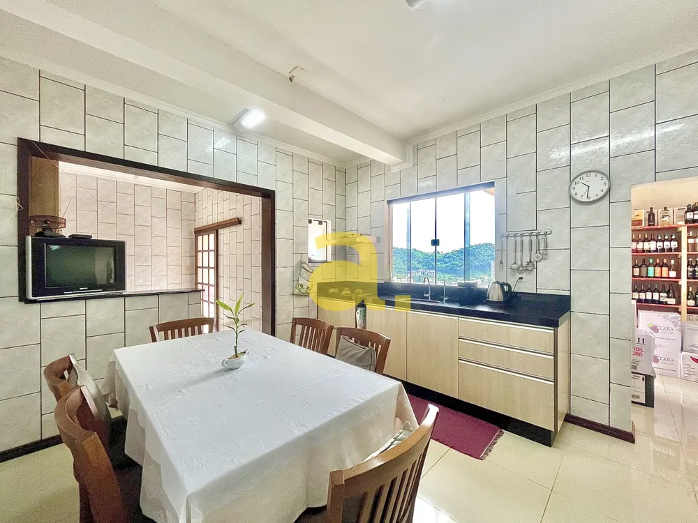 Casa, 3 quartos, 205 m² - Foto 10