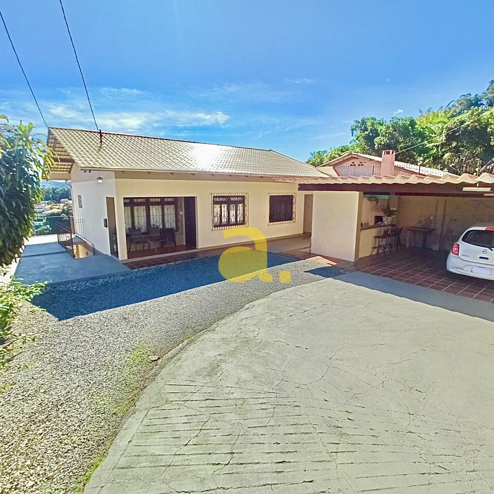 Casa, 3 quartos, 205 m² - Foto 1