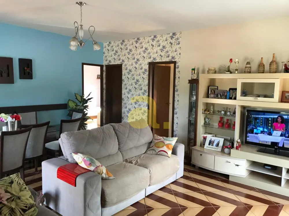Casa, 4 quartos, 181 m² - Foto 2