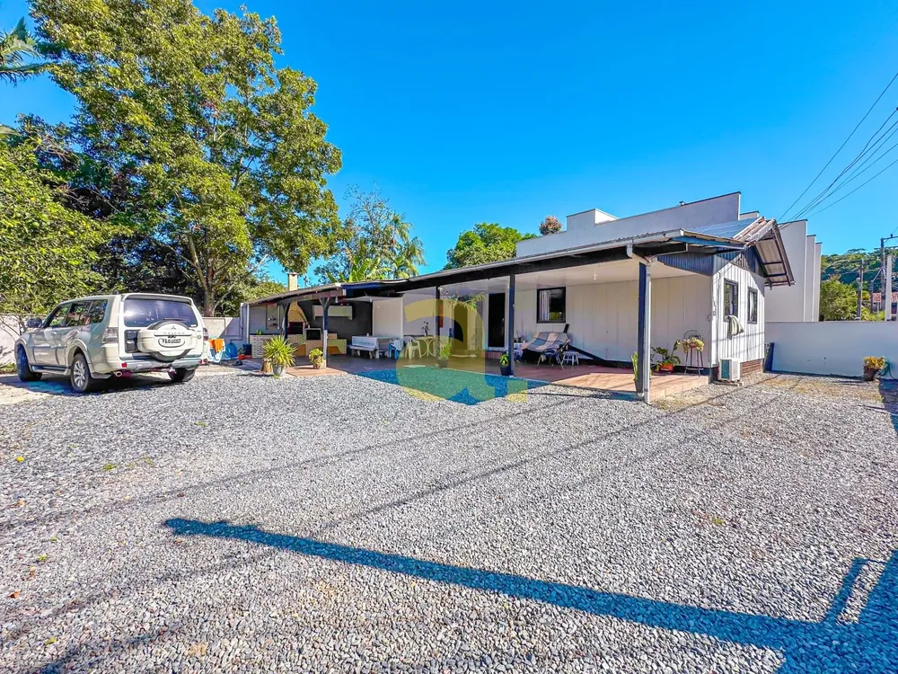 Casa, 3 quartos, 141 m² - Foto 1