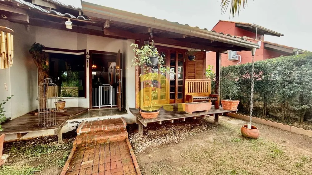 Casa, 3 quartos, 201 m² - Foto 1
