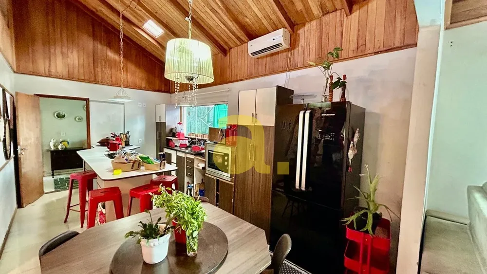 Casa, 3 quartos, 201 m² - Foto 10
