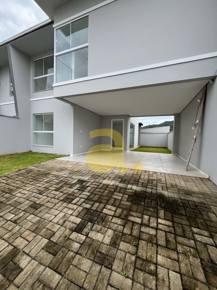 Sobrado à venda com 3 quartos, 140m² - Foto 2