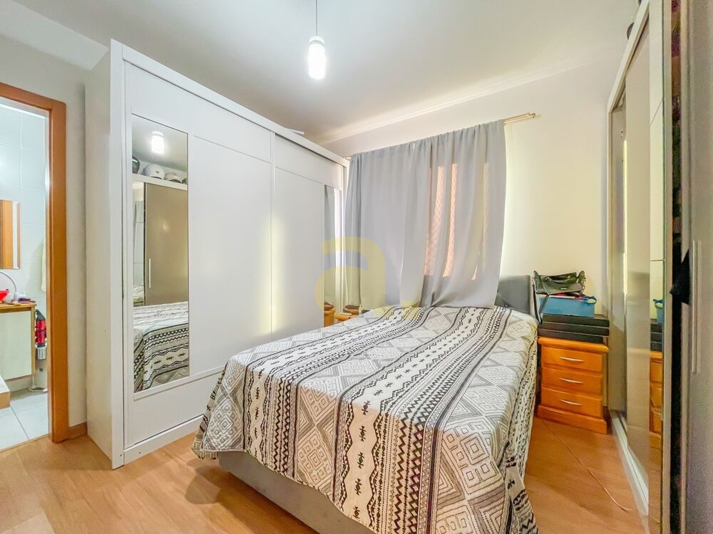Apartamento à venda com 2 quartos, 77m² - Foto 9