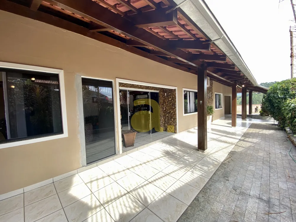 Casa, 3 quartos, 300 m² - Foto 1