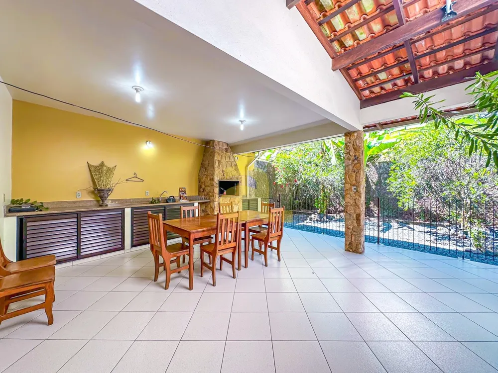 Casa, 4 quartos, 319 m² - Foto 1