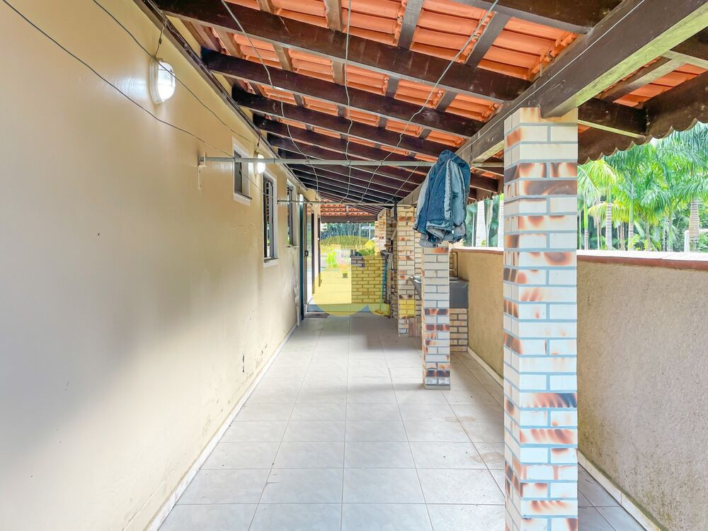 Sítio à venda com 5 quartos, 310m² - Foto 23