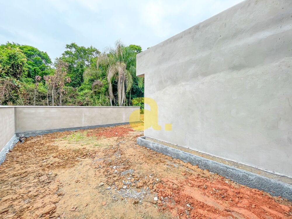 Casa à venda com 3 quartos, 101m² - Foto 3