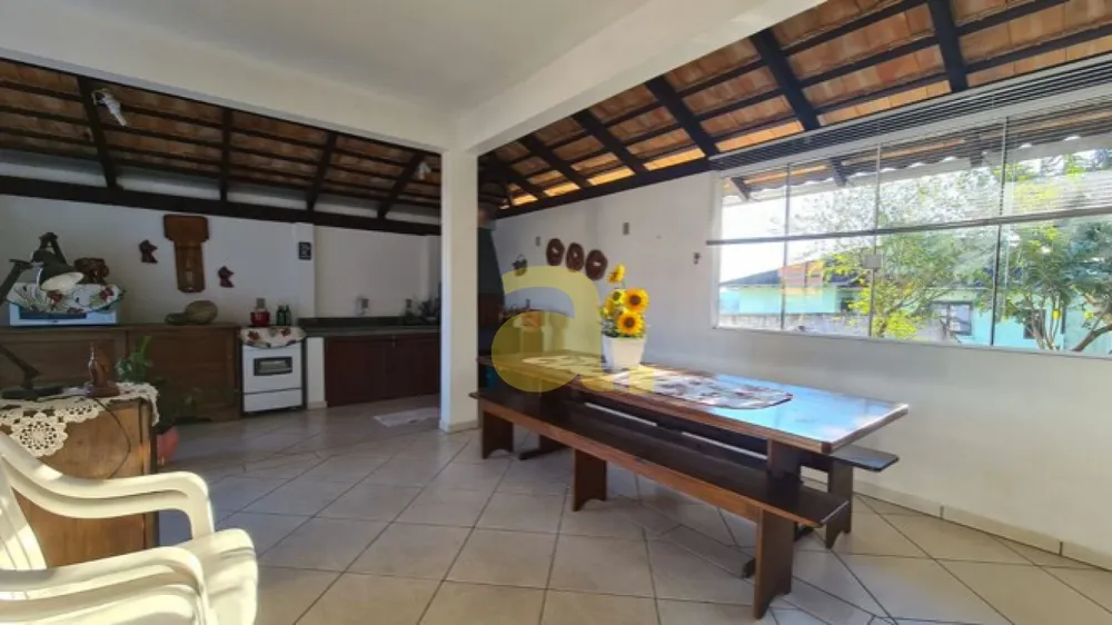 Casa, 5 quartos, 254 m² - Foto 3