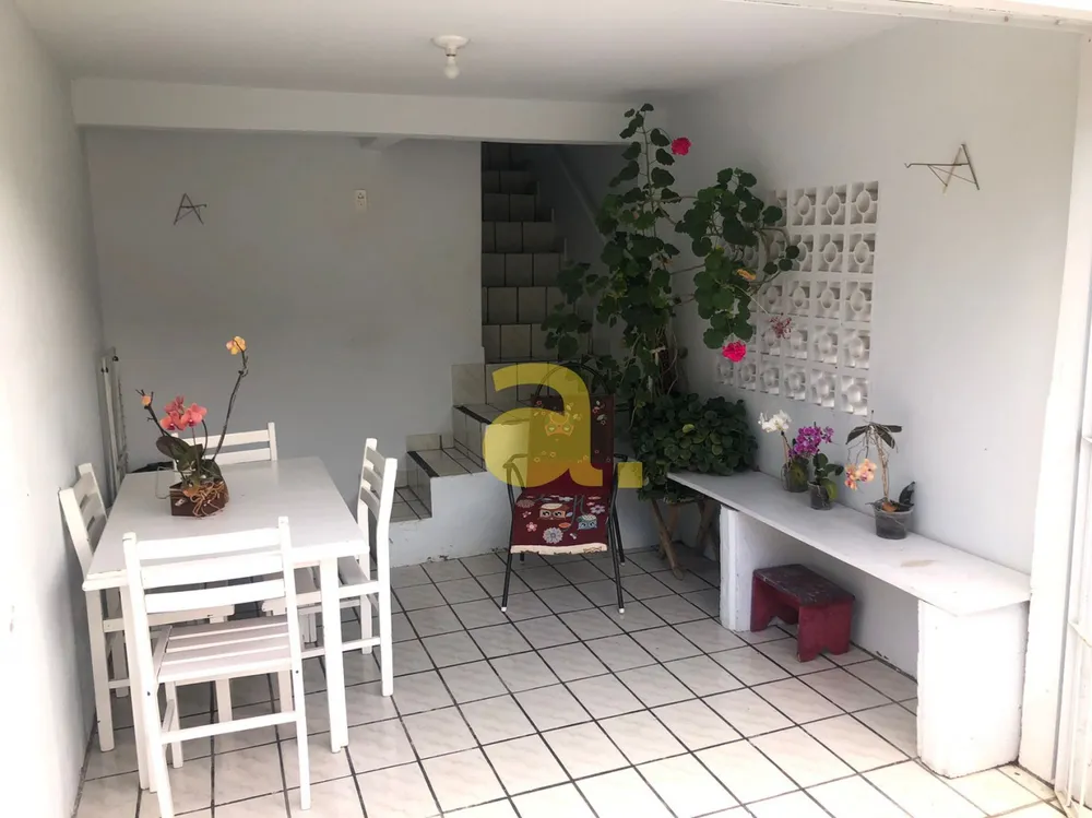 Casa, 4 quartos, 120 m² - Foto 1