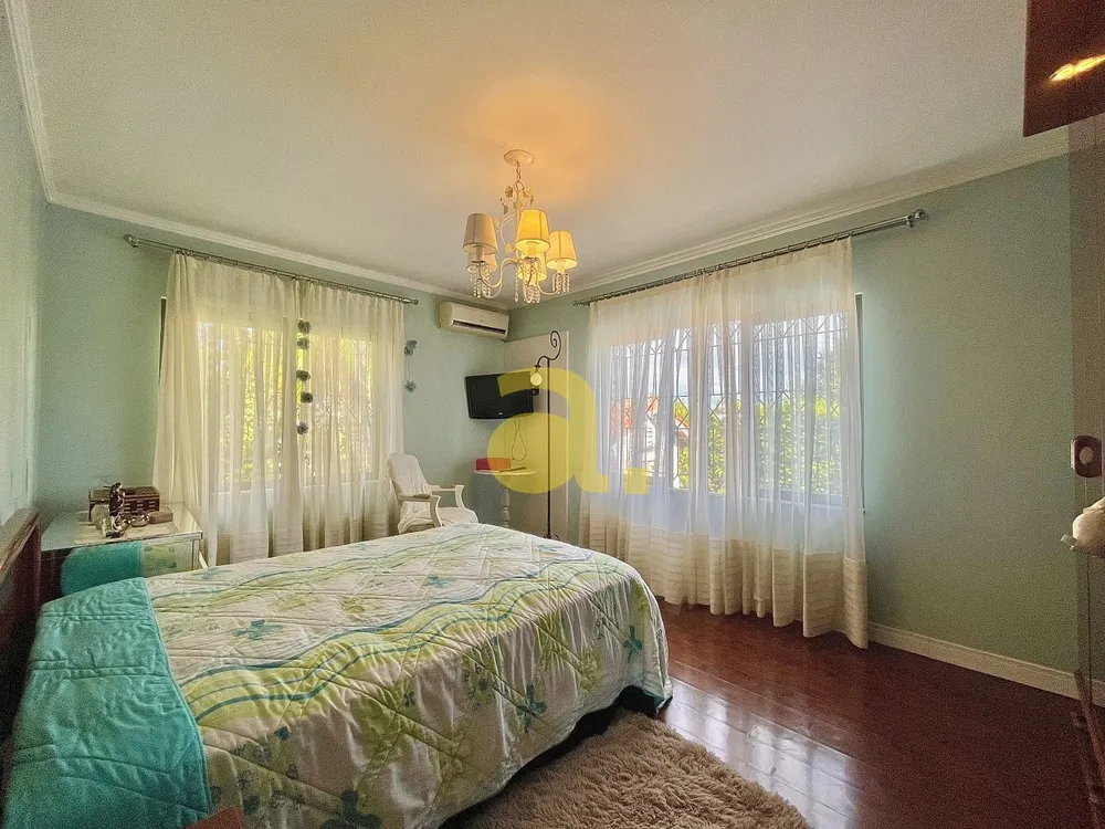 Casa, 3 quartos, 211 m² - Foto 8