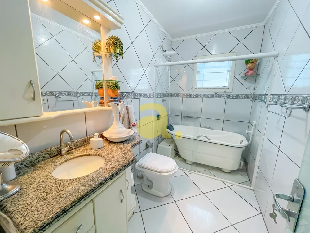 Casa, 5 quartos, 280 m² - Foto 9