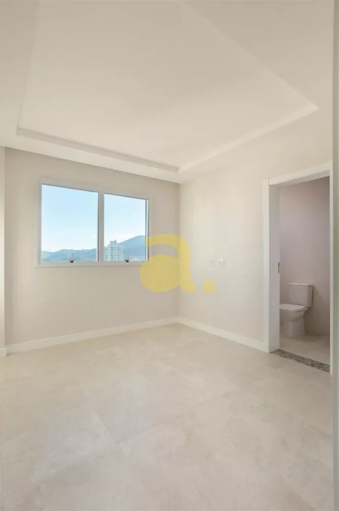 Apartamento à venda com 3 quartos, 127m² - Foto 4