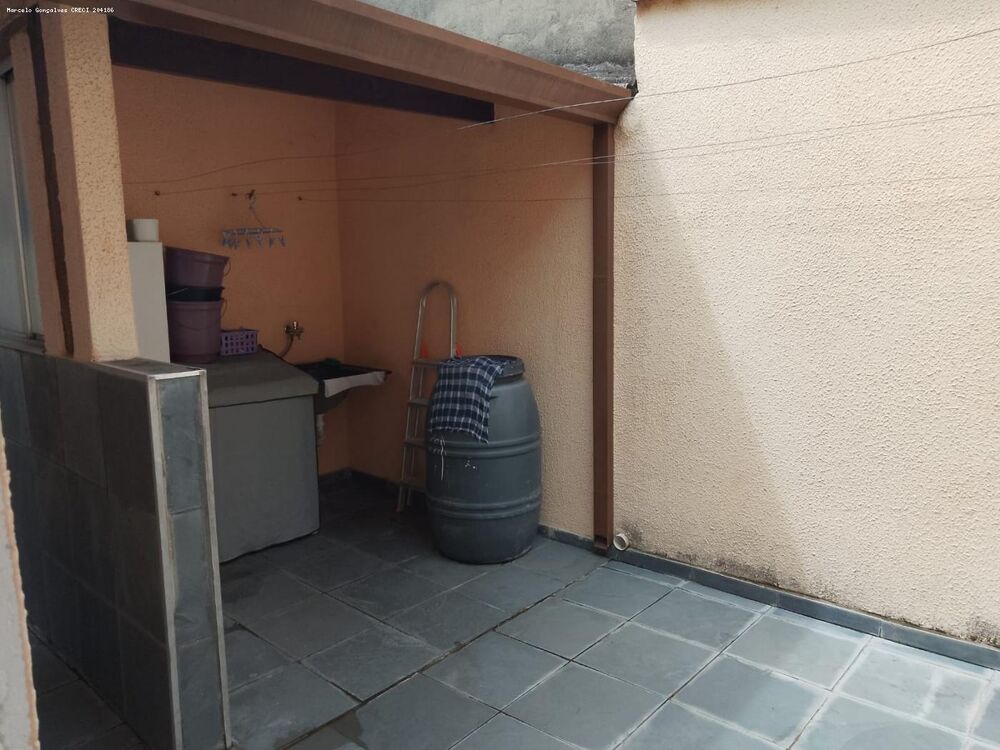 Casa à venda com 3 quartos, 175m² - Foto 3