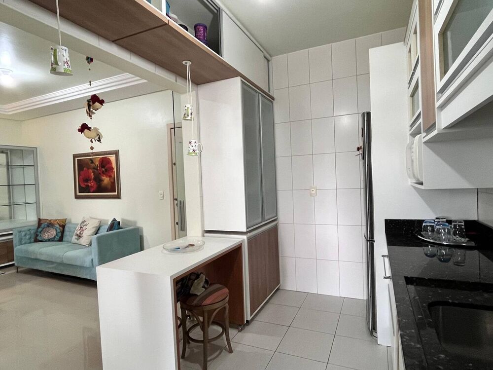 Apartamento à venda com 3 quartos, 96m² - Foto 7