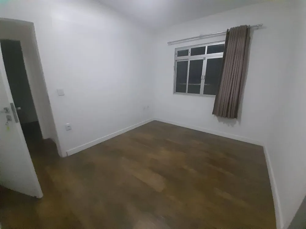 Casa, 5 quartos, 140 m² - Foto 6