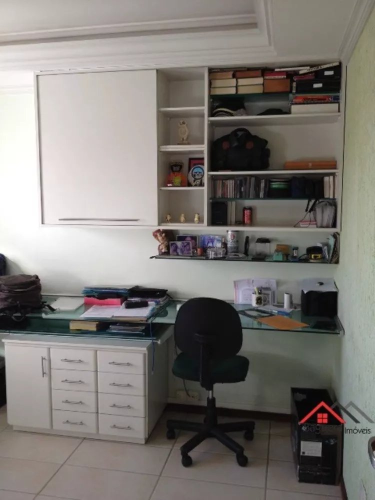 Apartamento à venda com 3 quartos, 173m² - Foto 11