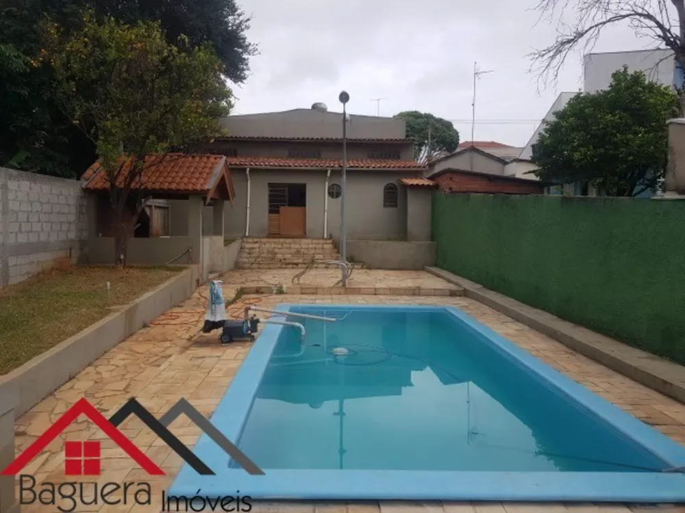 Casa à venda com 3 quartos, 600m² - Foto 4