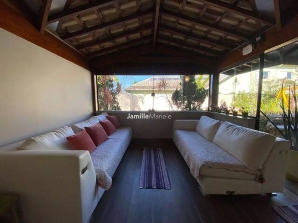 Casa, 5 quartos, 640 m² - Foto 1